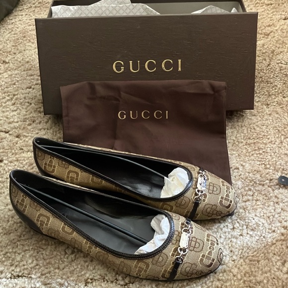 Gucci Women's Brown Flats - Picture 1 of 4